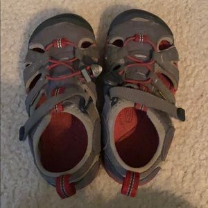 Keen shoes
